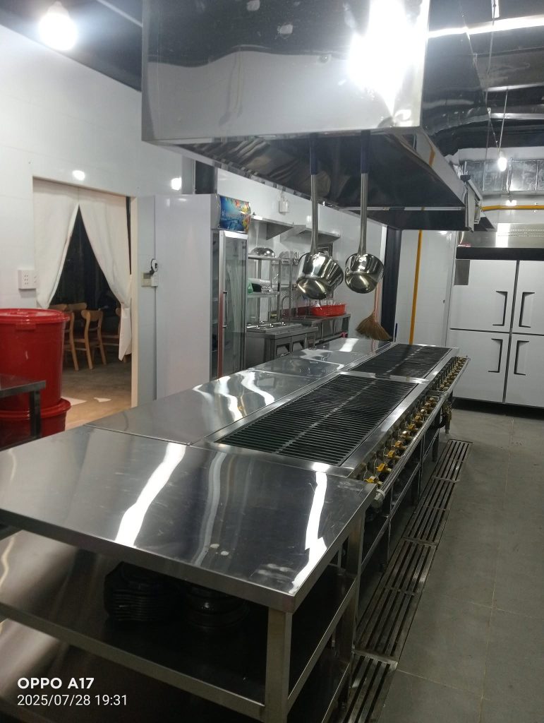 Thiết kế bếp công nghiệp
